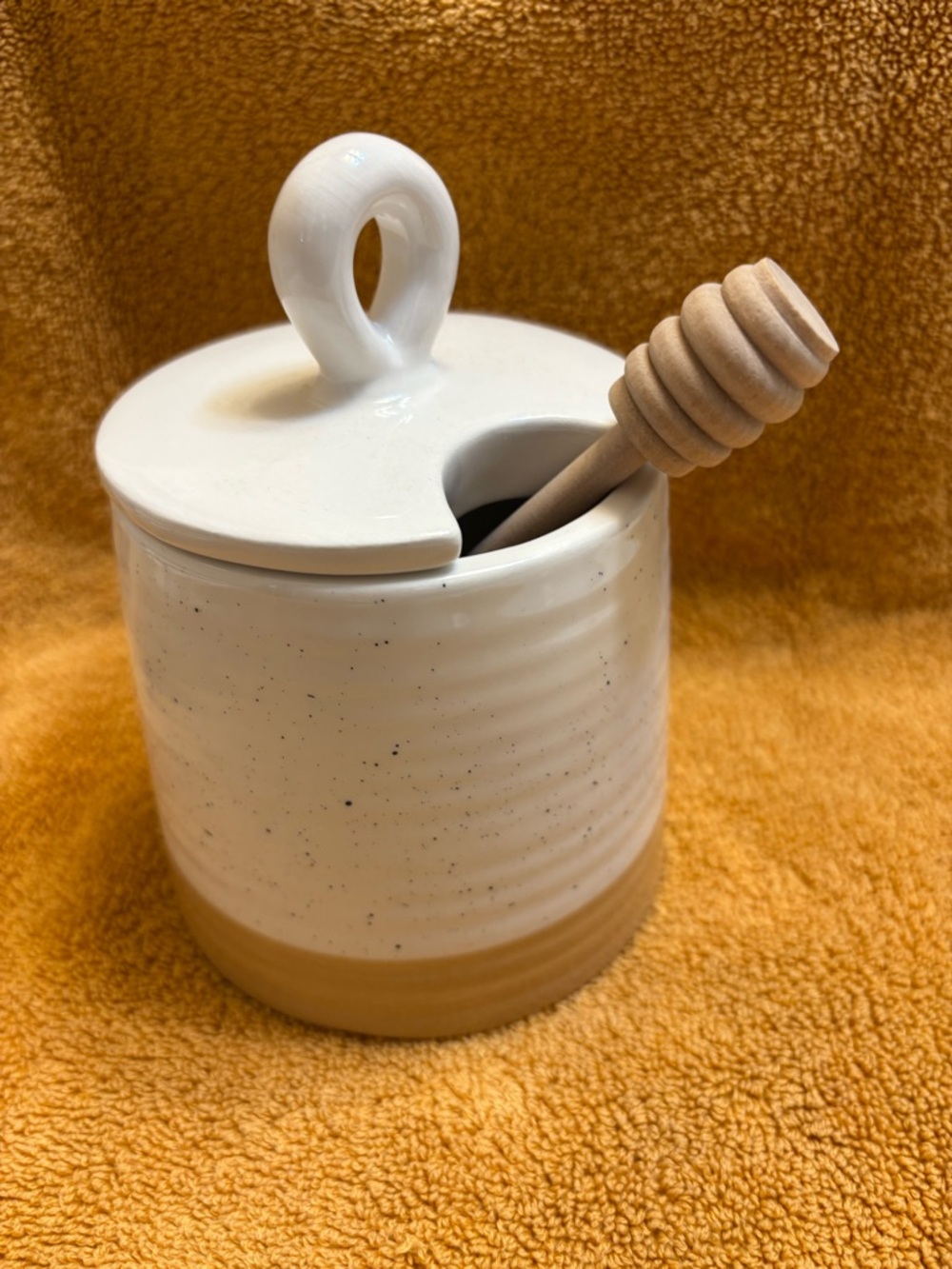Ceramic Honey Pot with Wooden Dipper - White and Tan